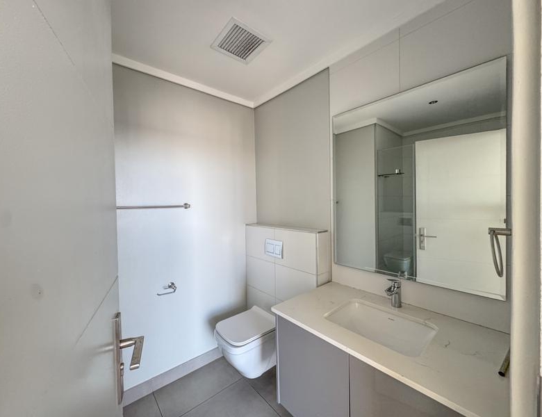 Luxury Apartment at Ascend to Midstream.