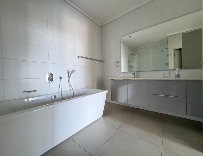 Luxury Apartment at Ascend to Midstream.