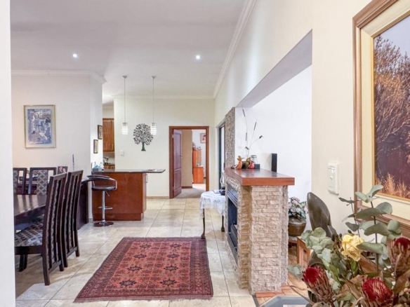 Beautiful Full-Title Retirement Home in Midstream Estate