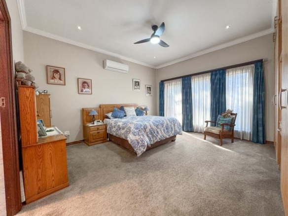 Beautiful Full-Title Retirement Home in Midstream Estate