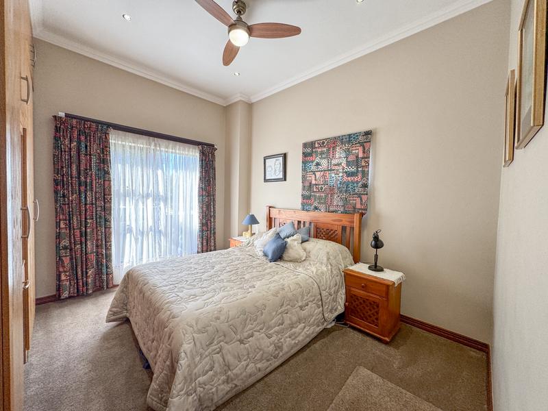 Beautiful Full-Title Retirement Home in Midstream Estate