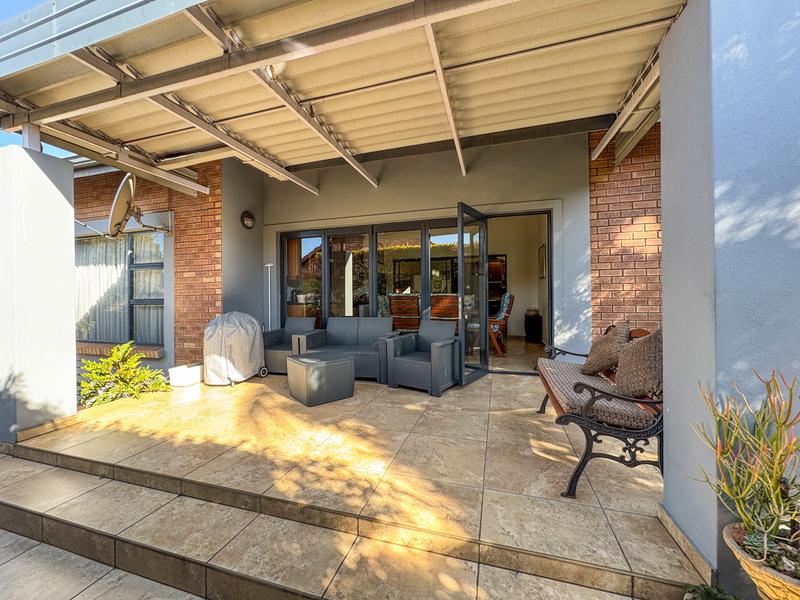 Beautiful Full-Title Retirement Home in Midstream Estate