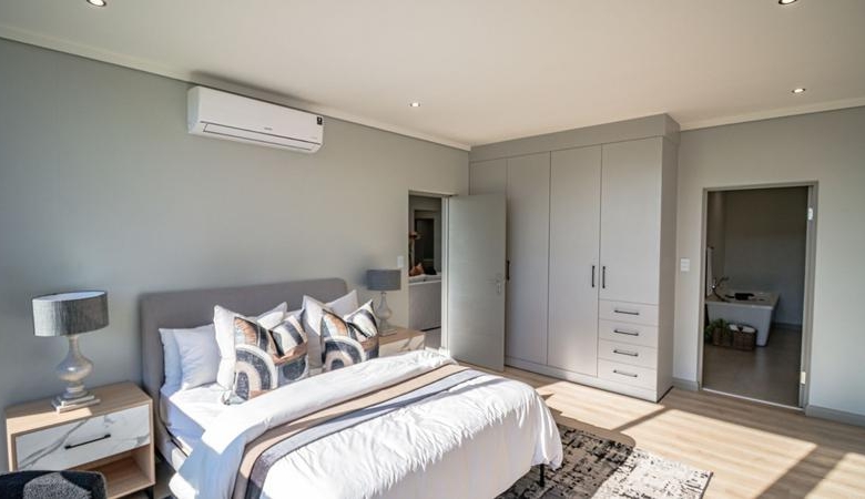 Elegantly Furnished 3 Bedroom Luxury Apartment for Rent