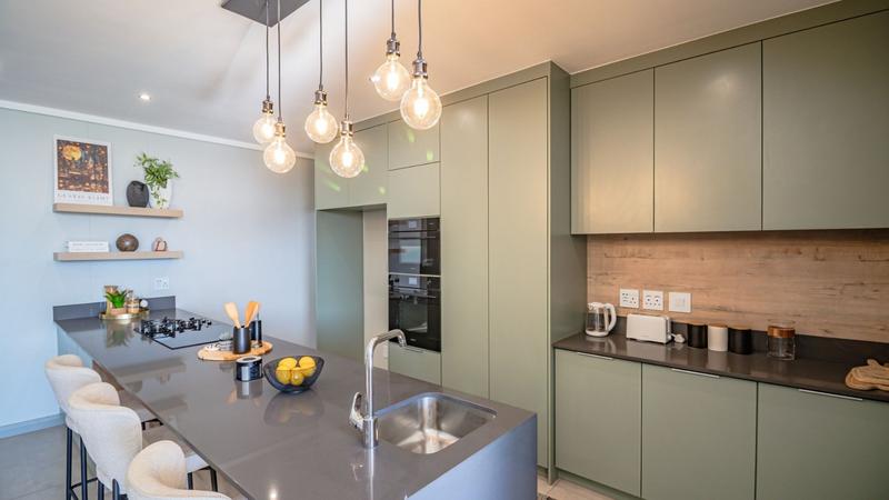 Elegantly Furnished 3 Bedroom Luxury Apartment for Rent