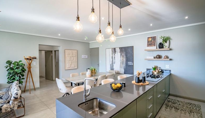 Elegantly Furnished 3 Bedroom Luxury Apartment for Rent