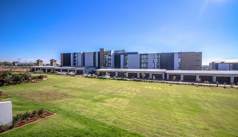 Elegantly Furnished 3 Bedroom Luxury Apartment for Rent