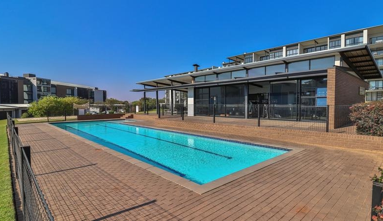 Luxury Apartment at Ascend to Midstream.