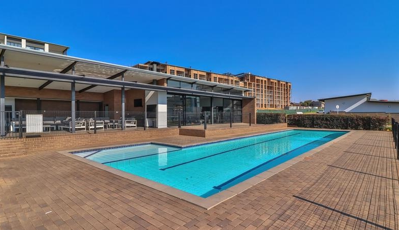 Luxury Apartment at Ascend to Midstream.