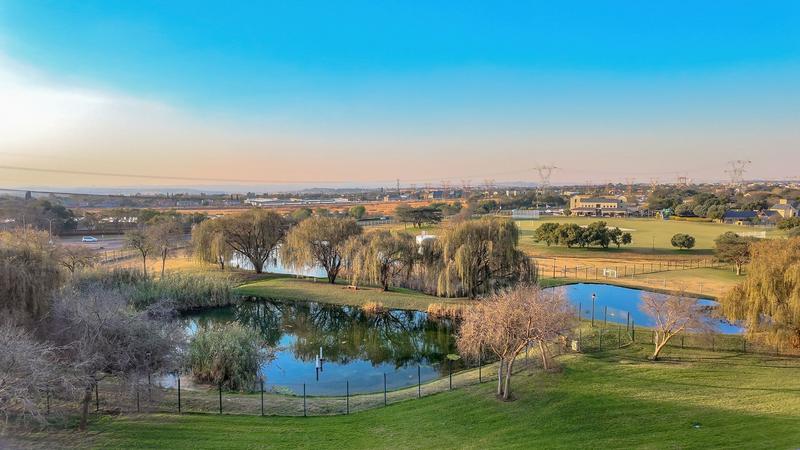 Luxury Apartment at Ascend to Midstream.