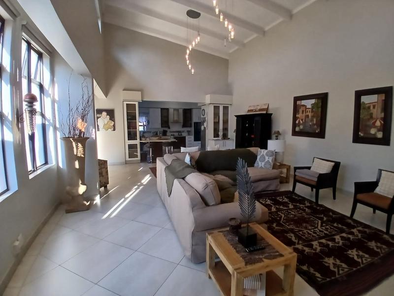 Elegant Full-Title Home for Sale in Midstream Retirement Estate