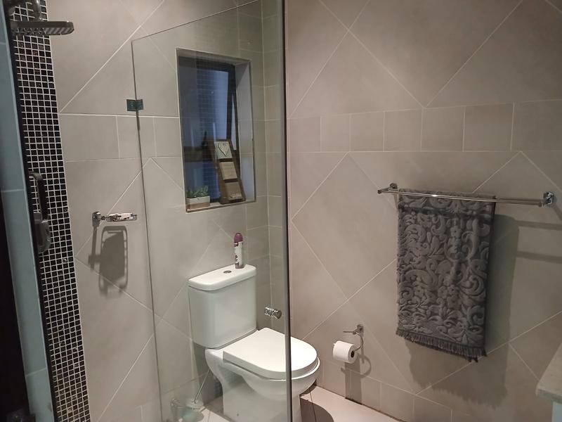Elegant Full-Title Home for Sale in Midstream Retirement Estate