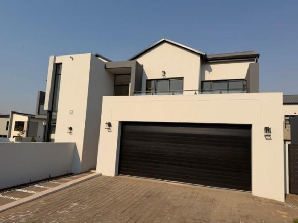 4 Bedroom Home for Sale in Fountain Brook Estate.