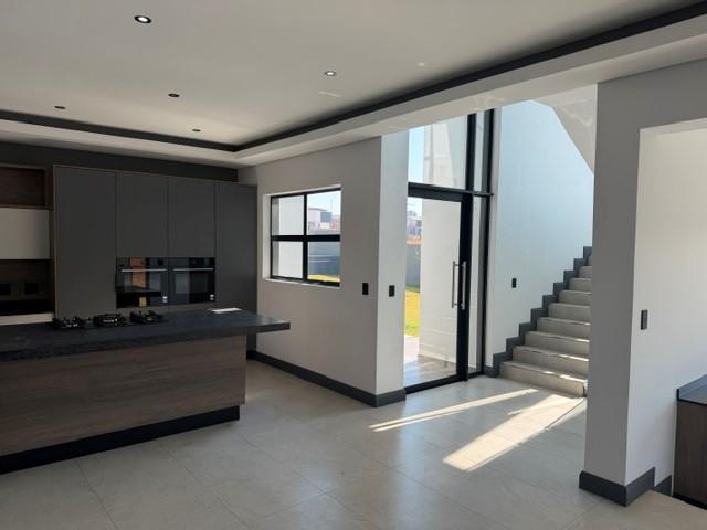 4 Bedrooms House being built in Fountain Brook Estate.