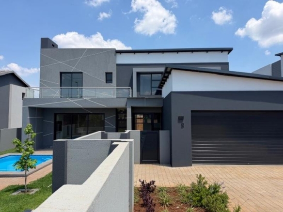 4 Bedroom Home for sale in Fountain Brook Estate.