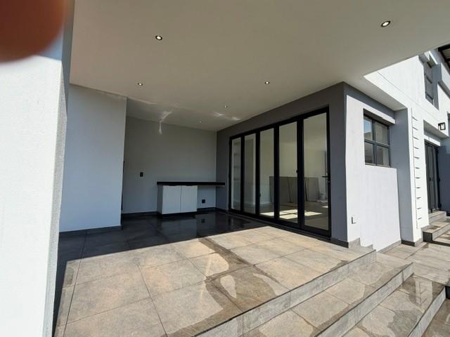 4 Bedrooms Home for Sale Fountain Brook Estate.