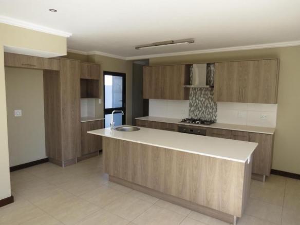 Attractive Family Home!