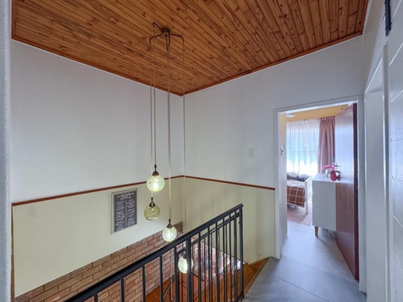 3 Bedroom, Corner Unit close to Eldoraigne High School
