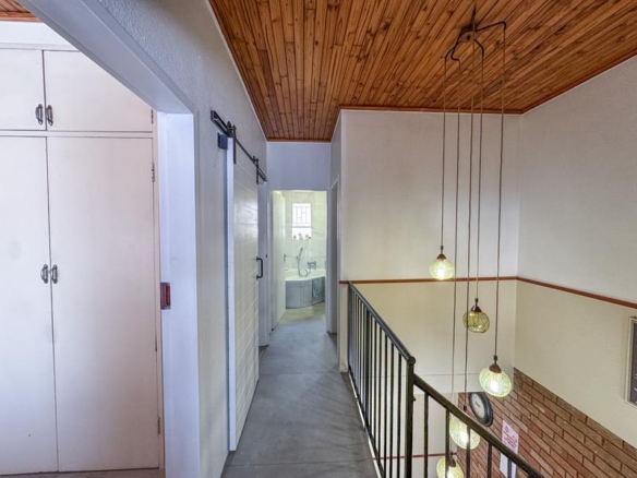 3 Bedroom, Corner Unit close to Eldoraigne High School