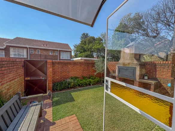 3 Bedroom, Corner Unit close to Eldoraigne High School