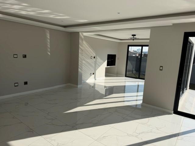 New 4 Bedroom Home for Sale in Fountain Brook Estate.