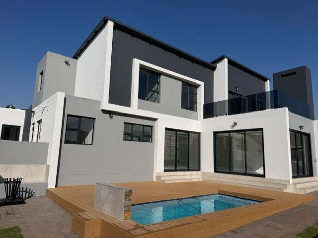 New 4 Bedroom Home for Sale in Fountain Brook Estate.