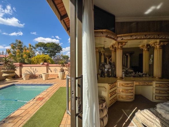 Exceptional Family Home on a Corner Stand in Midlands Estate