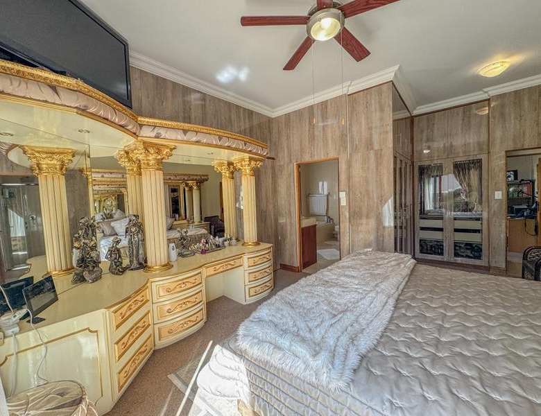 Exceptional Family Home on a Corner Stand in Midlands Estate