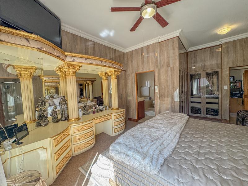 Exceptional Family Home on a Corner Stand in Midlands Estate