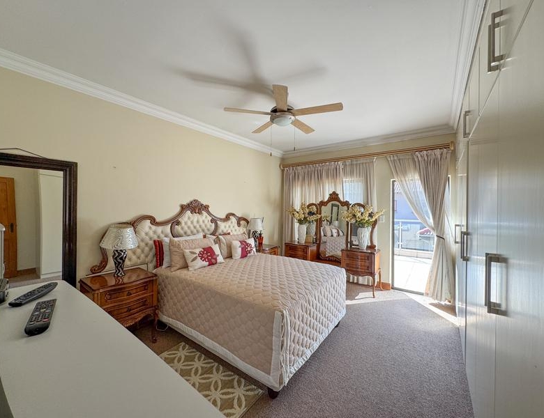 Exceptional Family Home on a Corner Stand in Midlands Estate