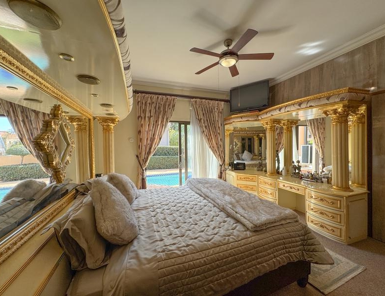 Exceptional Family Home on a Corner Stand in Midlands Estate