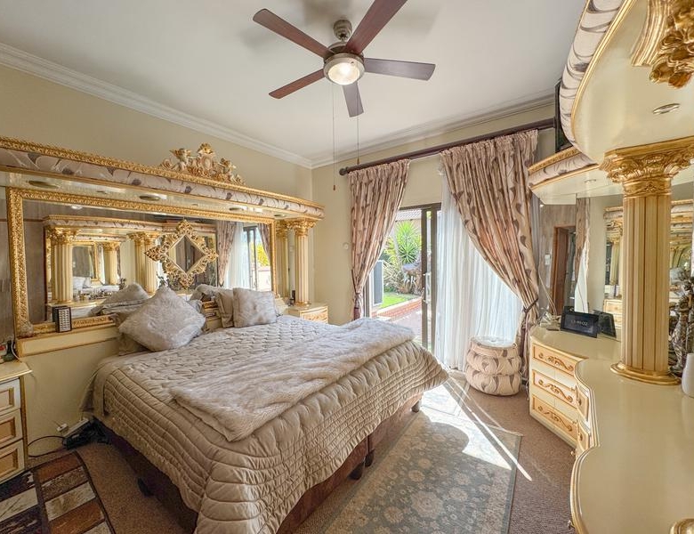 Exceptional Family Home on a Corner Stand in Midlands Estate