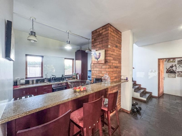 4 Bedroom, 2.5 Bathrooms, Study and double garage
