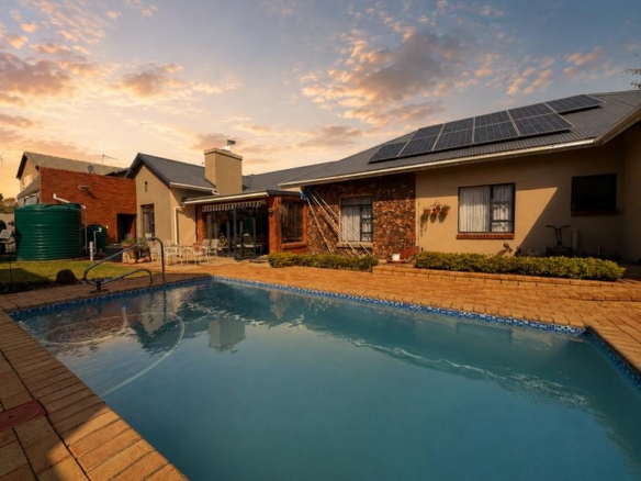 Elegant SIngle Storey 4 bedroom Home in Midstream Hill