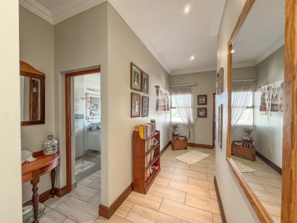 Elegant SIngle Storey 4 bedroom Home in Midstream Hill