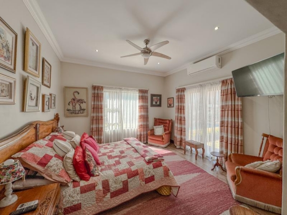 Elegant SIngle Storey 4 bedroom Home in Midstream Hill