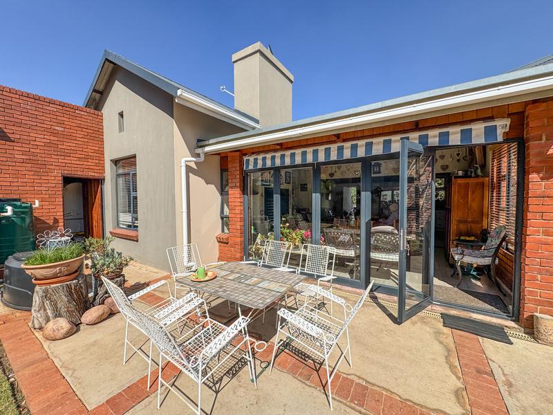 Elegant SIngle Storey 4 bedroom Home in Midstream Hill