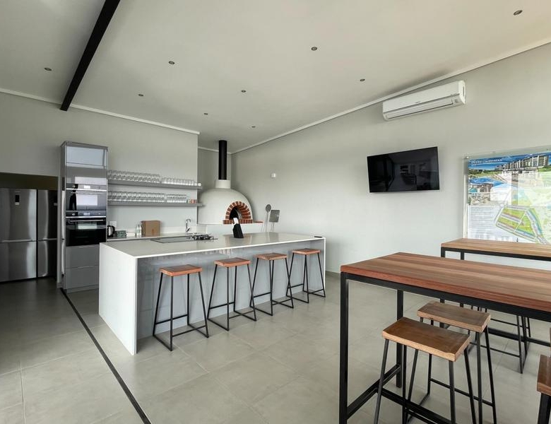 Luxury Furnished 2-Bedroom Apartment to Rent in Ascend to Midstream.