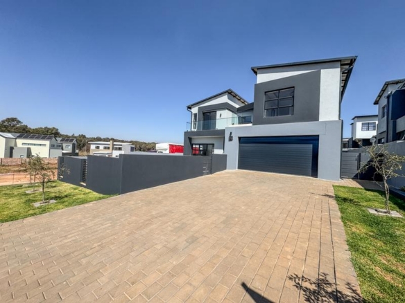 4 Bedroom Home for sale in Fountain Brook Estate.