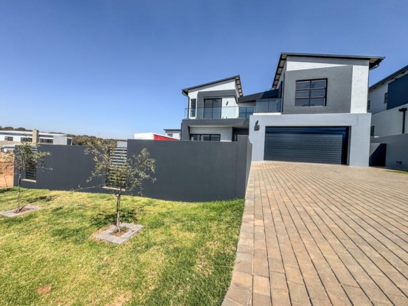 4 Bedroom Home for sale in Fountain Brook Estate.