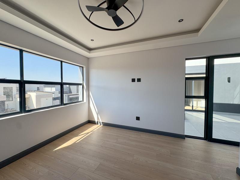 4 Bedroom for sale in Fountain Brook Estate.