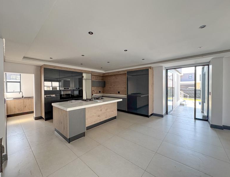 4 Bedrooms Home for sale in Fountain Brook Estate.