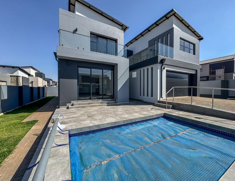 4 Bedrooms Home for sale in Fountain Brook Estate.