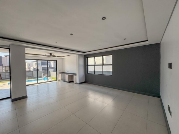 4 Bedrooms Home for Sale in Fountain Brook Estate.