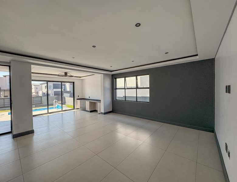 4 Bedrooms Home for Sale in Fountain Brook Estate.