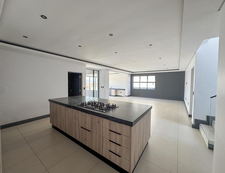 4 Bedrooms Home for Sale in Fountain Brook Estate.