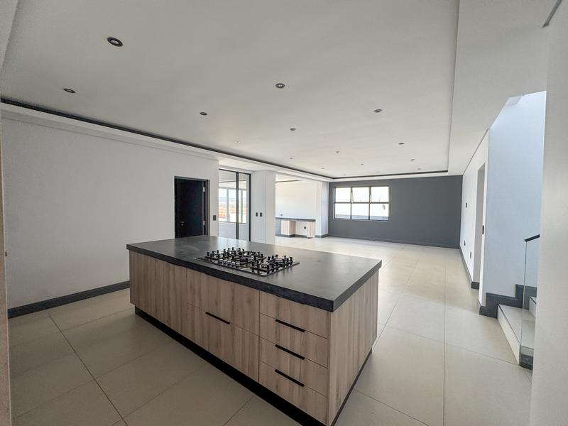 4 Bedrooms Home for Sale in Fountain Brook Estate.