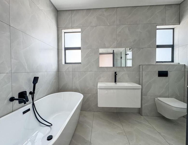 4 Bedrooms Home for Sale in Fountain Brook Estate.