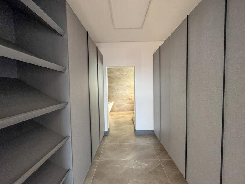 4 Bedrooms Home for Sale in Fountain Brook Estate.