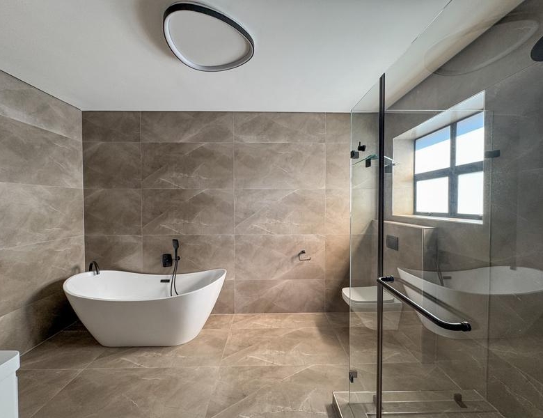 4 Bedrooms Home for Sale in Fountain Brook Estate.