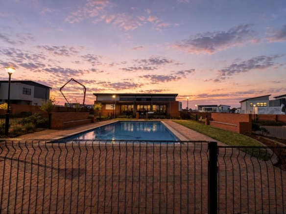 4 Bedrooms Home for Sale in Fountain Brook Estate.